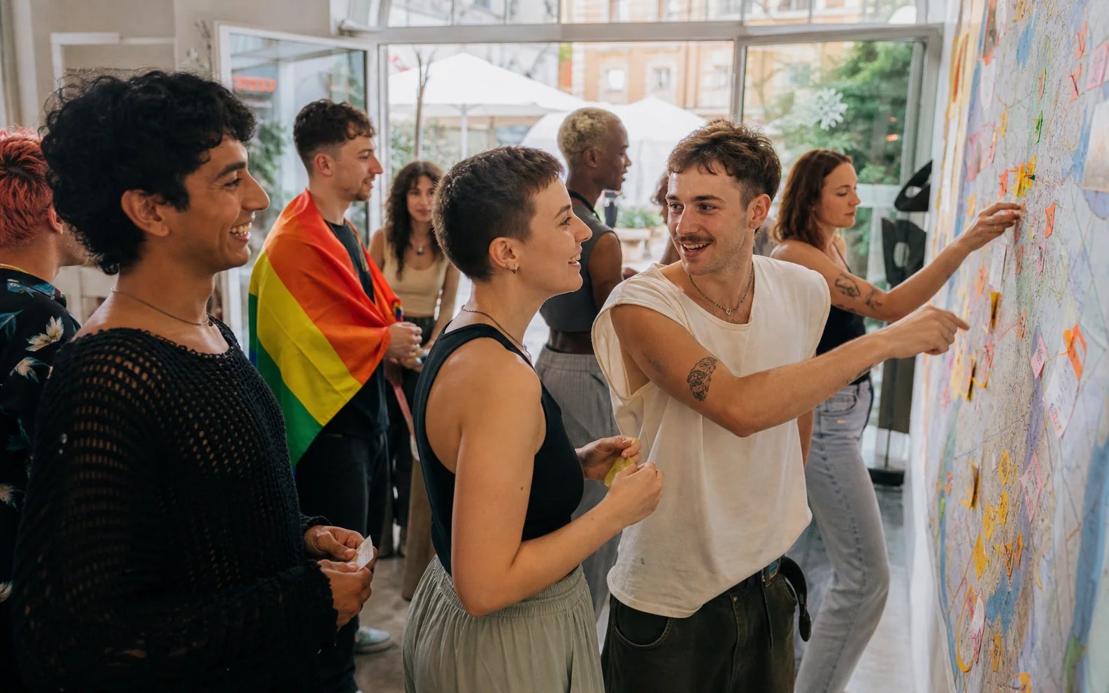 KI-generierte redaktionelle Szene zu Queer*Yourope München; keine Aufnahme der Veranstaltung
